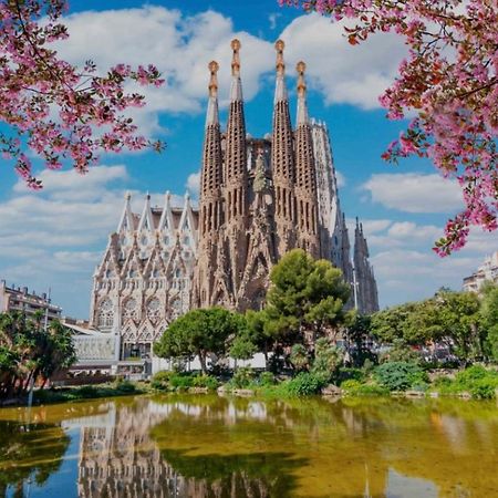 Room Con Bano Privado Sagrada Familia บาร์เซโลนา ภายนอก รูปภาพ